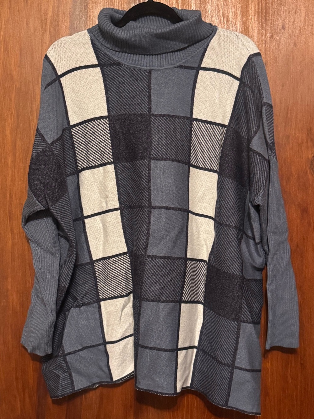 Women’s Plus Size Plaid Turtleneck Sweater - 2X